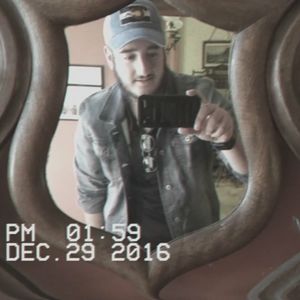 Meet your Posher, Aaron